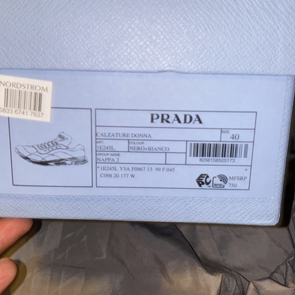 Allacciate 45mm Triangle Nylon Platform Sneakers PRADA - Picture 5 of 5